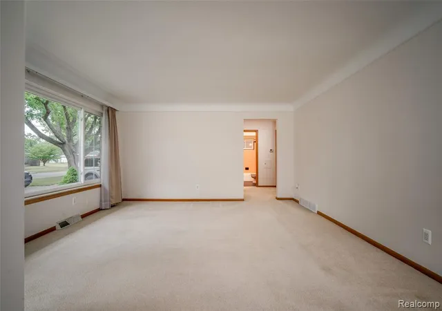 Photo 4 of Single family home for sale at 29505 Milton Ave, Madison Heights, MI 48071 | MLS# 61017694 | Listing updated on 2026-09-02