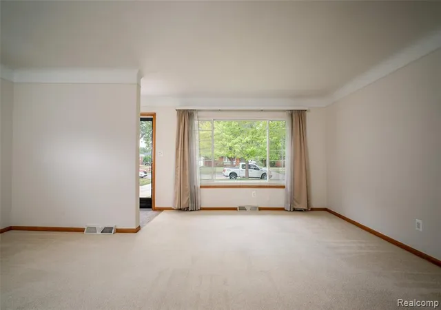 Photo 5 of Single family home for sale at 29505 Milton Ave, Madison Heights, MI 48071 | MLS# 61017694 | Listing updated on 2026-09-02