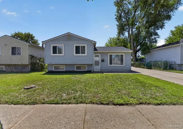 Photo 2 of Sale Pending at 15924 Orchard St, Romulus, MI 48174 2934 | MLS# 61014741 | Listing updated on 2026-08-31