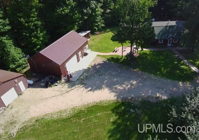 Photo 3 of Single family home for sale at W6150 Steffen Ln, Pembine T Wi, WI 54156 | MLS# 50214576 | Listing updated on 2026-08-15