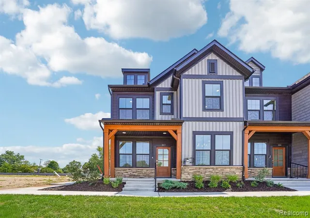 1st image of 307 Lantana Dr, Brighton, MI 48116 | MLS# 61009790