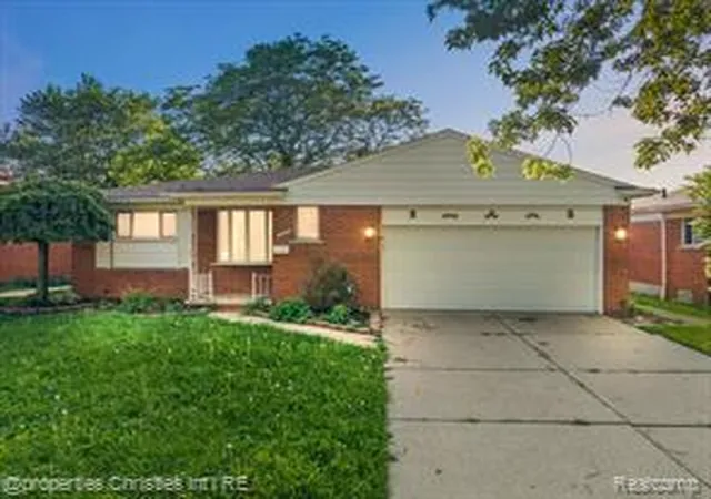 Homes for sale in Warren, MI | 27059 Shackett Ave, Warren, MI 48093 | MLS# 61009788
