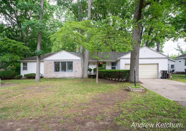 Homes for sale in Holland, MI | 297 Fourth Ave, Holland, MI 49424 | MLS# 70540137