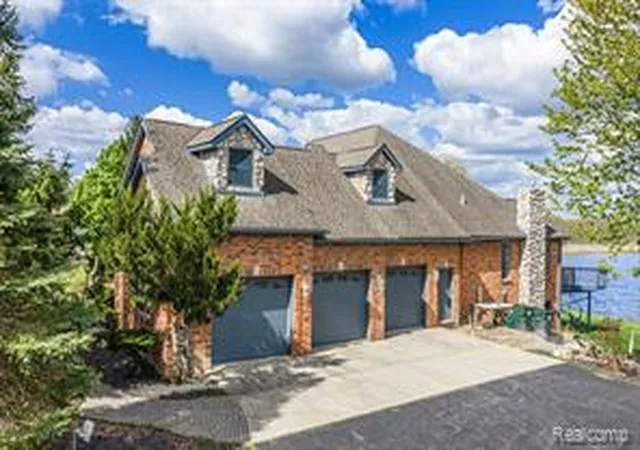 Homes for sale in Lake Orion, MI | 2480 S Baldwin Rd, Lake Orion, MI 48360 | MLS# 61006597