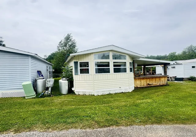 Homes for sale in Iron Mountain, MI | N3909 Pine Mountain Rd, Iron Mountain, MI 49801 | MLS# 50213857