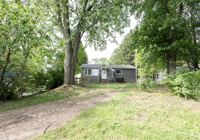 Homes for sale in Greenville, MI | 9470 Peck Rd, Greenville, MI 48838 | MLS# 70538556