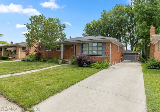 Homes for sale in Livonia, MI | 14370 Alexander St, Livonia, MI 48154 | MLS# 61001781