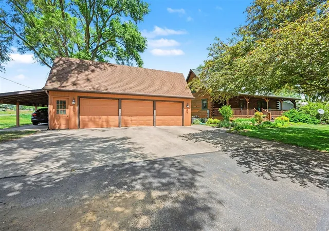 Homes for sale in Decatur, MI | 46968 Meadow Ln, Decatur, MI 49045 | MLS# 70534913