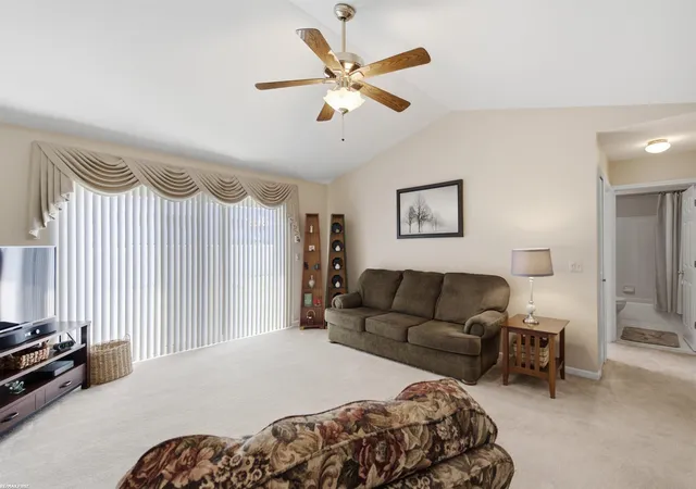 4th image of 17248 Mayfield Dr, Macomb, MI 48042 | MLS# 50218552