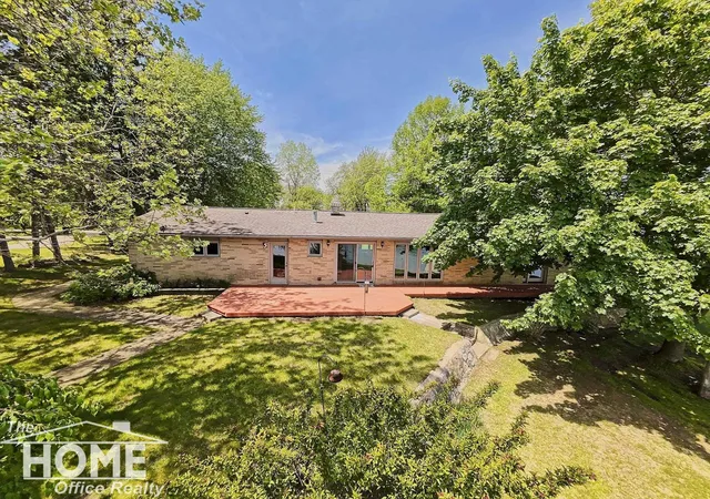 Photo 5 of Single Family Residence at 4879 Mohican Trl, Owosso, MI 48867 | MLS# 50209224 | | Sold on 2026-06-29