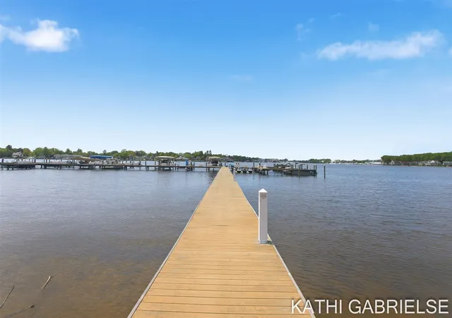 Homes for sale in Spring Lake, MI | 16273 Riverdale Ct, Spring Lake, MI 49456 | MLS# 70535102