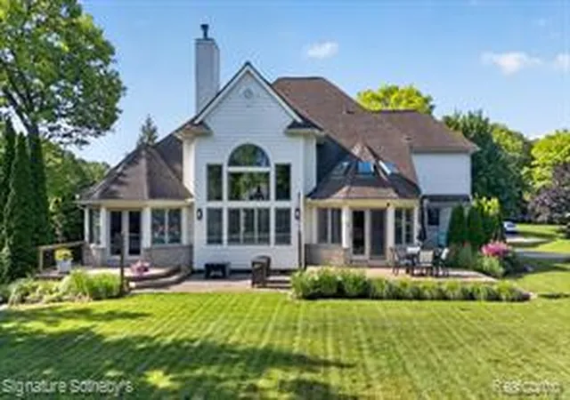 Homes for sale in Davisburg, MI | 9880 Boulder Ct, Davisburg, MI 48350 | MLS# 61009187
