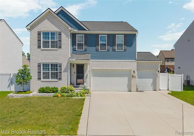 Photo 3 of Single family home for sale at 58176 Thomas Dr, New Haven, MI 48048 3325 | MLS# 61025259 | Listing updated on 2026-08-28