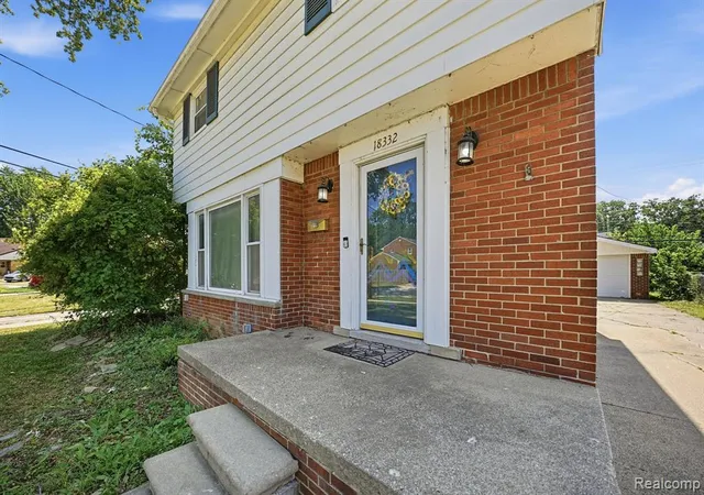 Photo 3 of Single family home for sale at 18332 Spring Ct, Fraser, MI 48026 | MLS# 61017291 | Listing updated on 2026-09-05