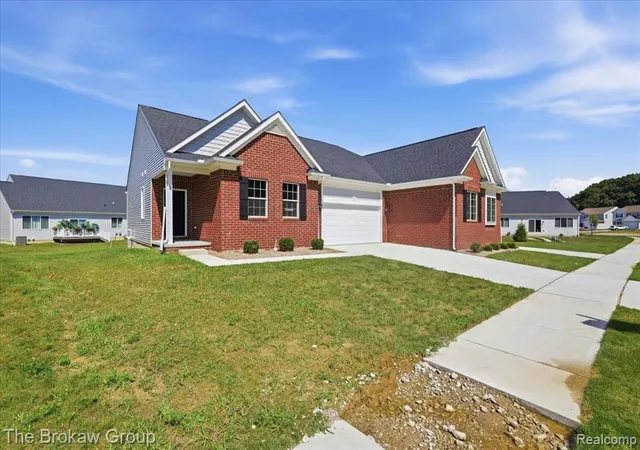 Photo 3 of Condo for sale at 1433 Lincoln St #40, Lapeer, MI 48446 1272 | MLS# 61024265 | Listing updated on 2026-09-15