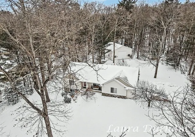 Homes for sale in Fennville, MI | 2468 Orchard Valley Dr, Fennville, MI 49408 | MLS# 70509689