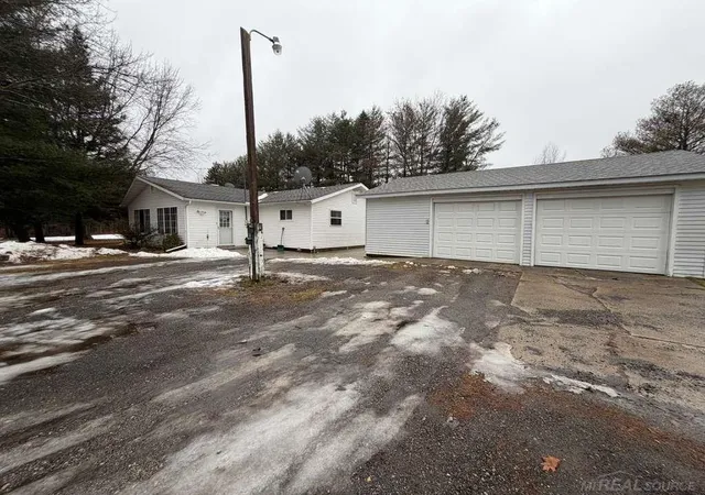Homes for sale in Harrison, MI | 2161 N Bringold Ave, Harrison, MI 48625 | MLS# 50204908
