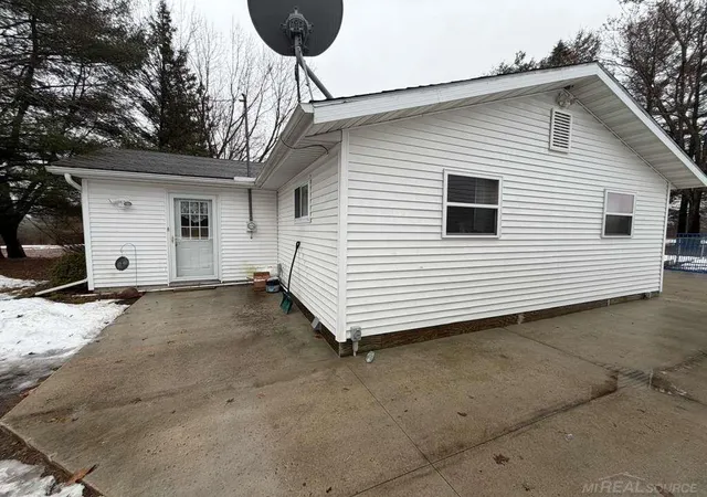 Homes for sale in Harrison, MI | 2161 N Bringold Ave, Harrison, MI 48625 | MLS# 50204908