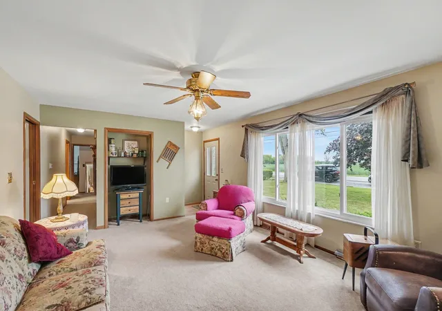 Photo 4 of Single family home for sale at 860 N Knight Rd, Bay City, MI 48708 | MLS# 50217949 | Listing updated on 2026-09-12
