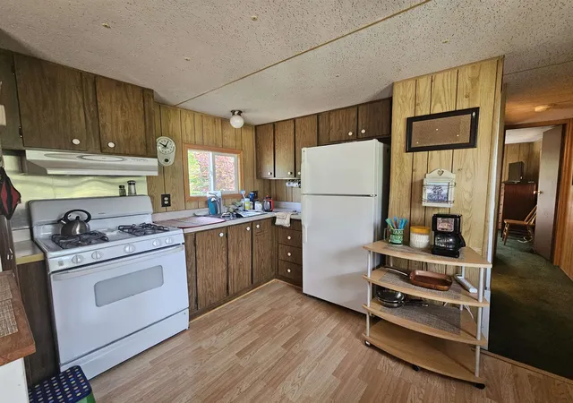 3rd image of 6221 W Clarence Rd, Harrison, MI 48625 | MLS# 50211642
