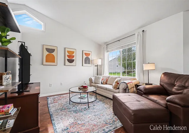 Photo 3 of Sale Pending at 5918 Eaglechase Dr, Grand Rapids, MI 49512 | MLS# 70528664 | Listing updated on 2026-05-04