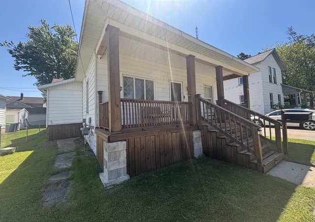 Homes for sale in Bay City, MI | 608 N Catherine St, Bay City, MI 48706 | MLS# 50209743