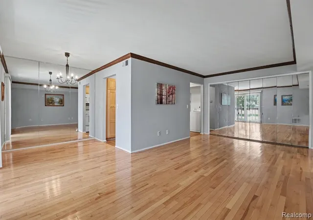 5th image of 29890 W 12 Mile Rd Rd, Farmington Hills, MI 48334