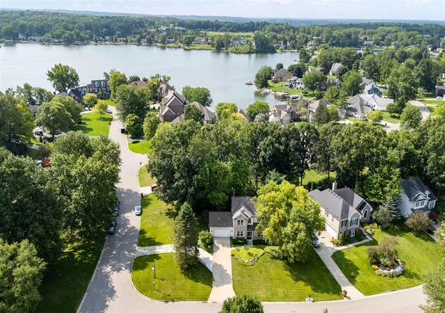 Photo 3 of Sale Pending at 7135 Loma Linda Dr, Rockford, MI 49341 | MLS# 70550578 | Listing updated on 2026-08-28