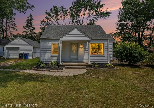Homes for sale in Westland, MI | 34728 Pardo St, Westland, MI 48185 | MLS# 61003176