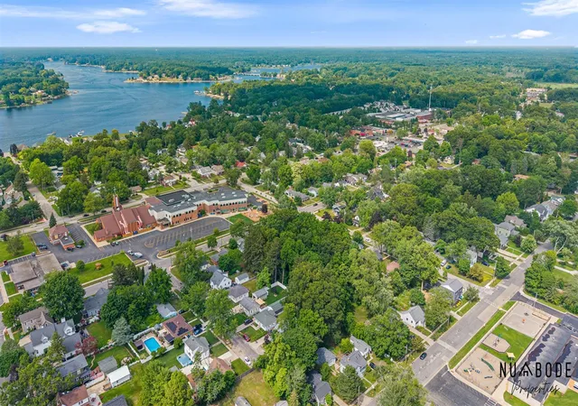 Homes for sale in Spring Lake, MI | 215 Williams St, Spring Lake, MI 49456 | MLS# 70542066
