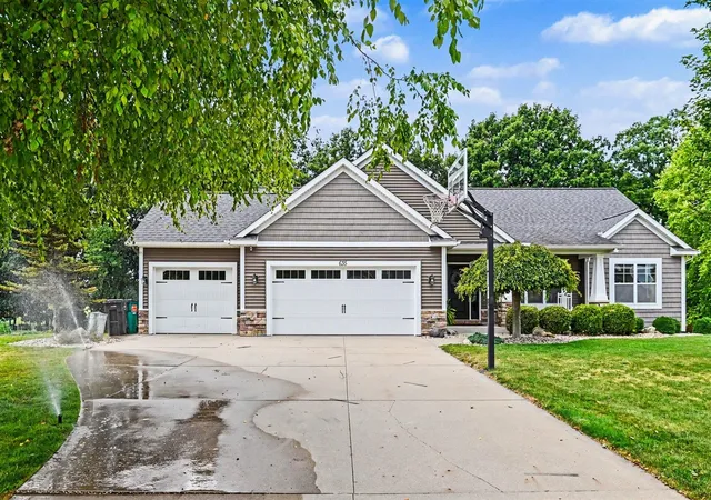 Photo 1 of Sale Pending at 635 Midgrove Dr, Zeeland, MI 49464 | MLS# 70548328 | Listing updated on 2026-08-11