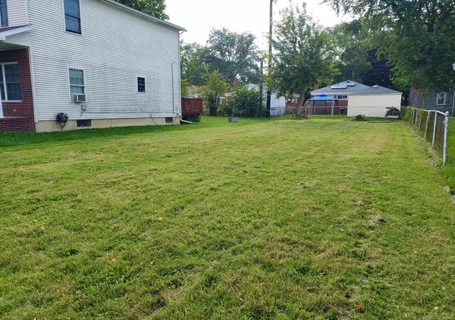 Homes for sale in Eastpointe, MI | 21819 Rein Ave, Eastpointe, MI 48021 | MLS# 50214261