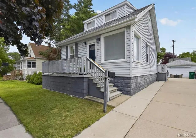 Homes for sale in Wyandotte, MI | 1871 7th St, Wyandotte, MI 48192 | MLS# 61004094