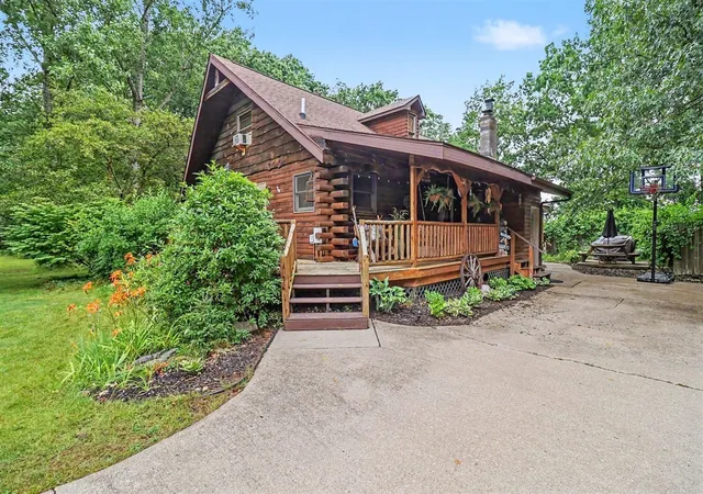 1st image of 1384 Olson Rd, Manistee, MI 49660 | MLS# 70545371
