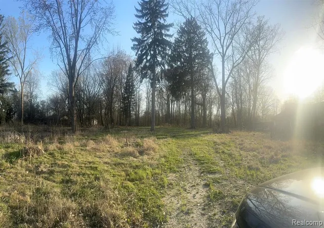 2nd image of 24960 Crocker Blvd, Harrison Township, MI 48045 | MLS# 60389107
