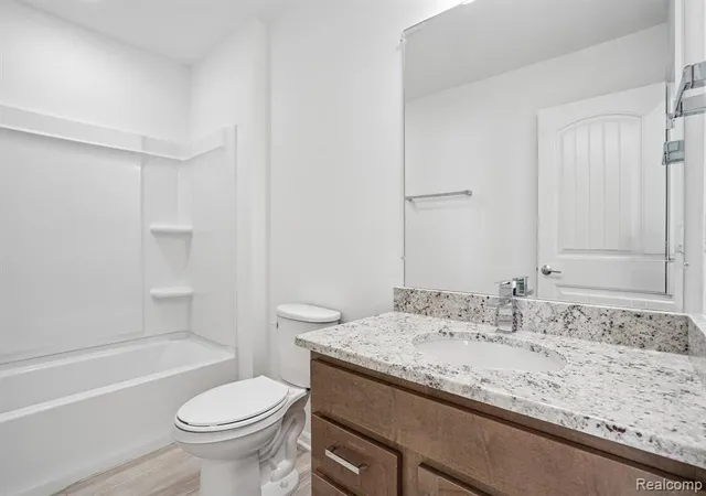 Listing Photo 2 - Condo for sale in building located at 25433 Orwell St, Novi, MI 48375 - Unit #
