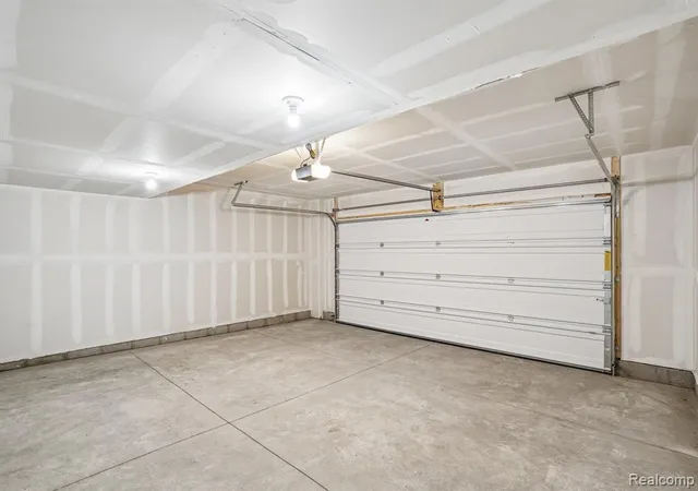 Photo 26 of Sale Pending at 25433 Orwell St, Novi, MI 48375 | MLS# 60995392 | Listing updated on 2026-08-13
