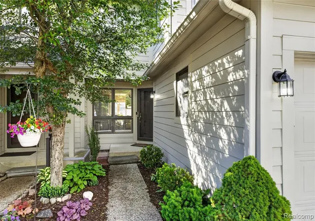 Homes for sale in Ann Arbor, MI | 3320 Breckland Ct, Ann Arbor, MI 48108 | MLS# 61003880