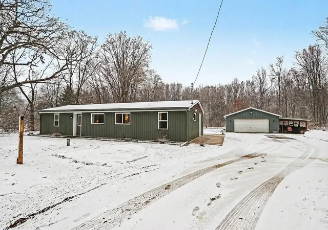 1st image of 10618 W H Ave, Kalamazoo, MI 49009 | MLS# 70516254