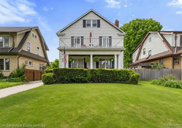 Photo 2 of Single family home for sale at 1215 Nottingham Rd, Grosse Pointe Park, MI 48230 1025 | MLS# 61000443 | Listing updated on 2026-09-16