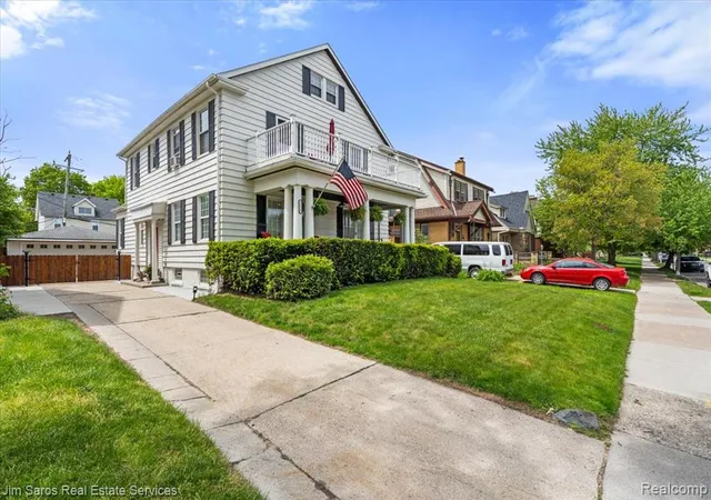 Homes for sale in Grosse Pointe Park, MI | 1215 Nottingham Rd, Grosse Pointe Park, MI 48230 | MLS# 61000443