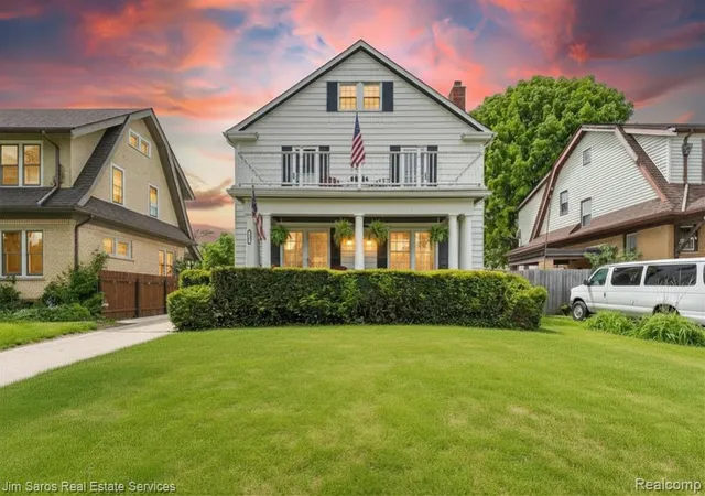 Homes for sale in Grosse Pointe Park, MI | 1215 Nottingham Rd, Grosse Pointe Park, MI 48230 | MLS# 61000443
