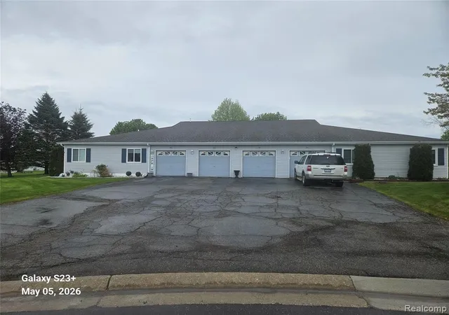 Homes for sale in Grand Blanc, MI | 1137 Parkside Cir, Grand Blanc, MI 48439 | MLS# 60990013
