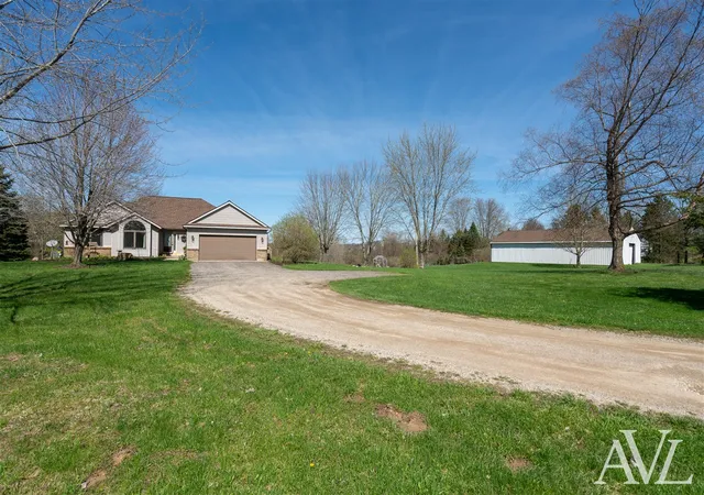Homes for sale in Belding, MI | 11855 Woodland Park Dr, Belding, MI 48809 | MLS# 70525696
