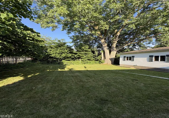 Homes for sale in Essexville, MI | 1101 Maple St, Essexville, MI 48732 | MLS# 50214123