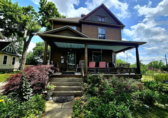 1st image of 24 Garrison Ave, Battle Creek, MI 49017 | MLS# 70538183
