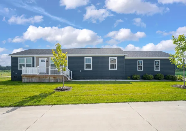 Photo 1 of Manufactured home for sale at 2785 Trade Winds Ct, Lapeer, MI 48446 | MLS# 50215343 | Listing updated on 2026-08-10