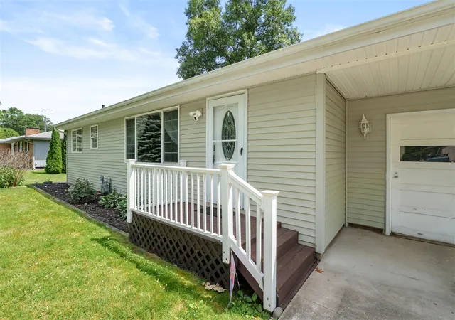 Homes for sale in Three Rivers, MI | 17175 Moorepark Rd, Three Rivers, MI 49093 | MLS# 70543479