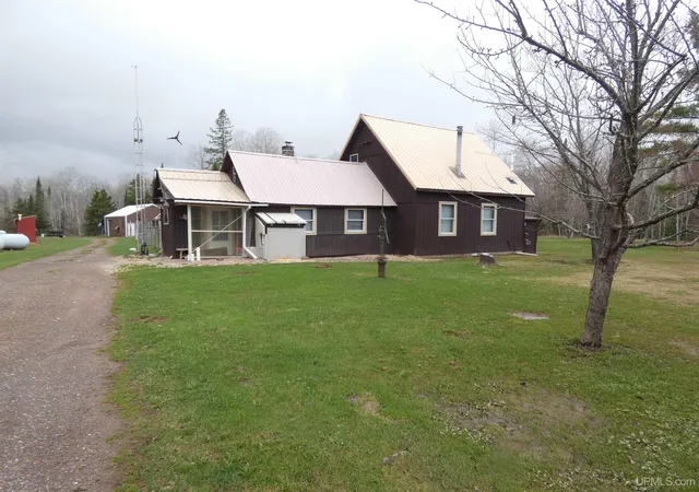 Homes for sale in Bergland, MI | 18927 N Norwich Rd, Bergland, MI 49910 | MLS# 50209644