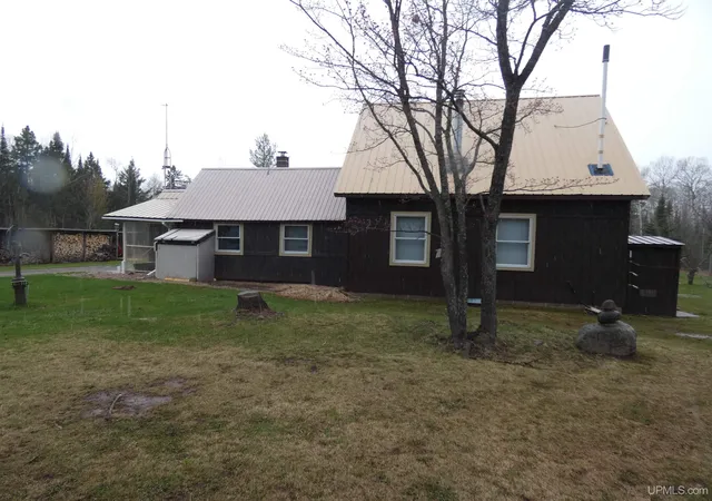 Homes for sale in Bergland, MI | 18927 N Norwich Rd, Bergland, MI 49910 | MLS# 50209644